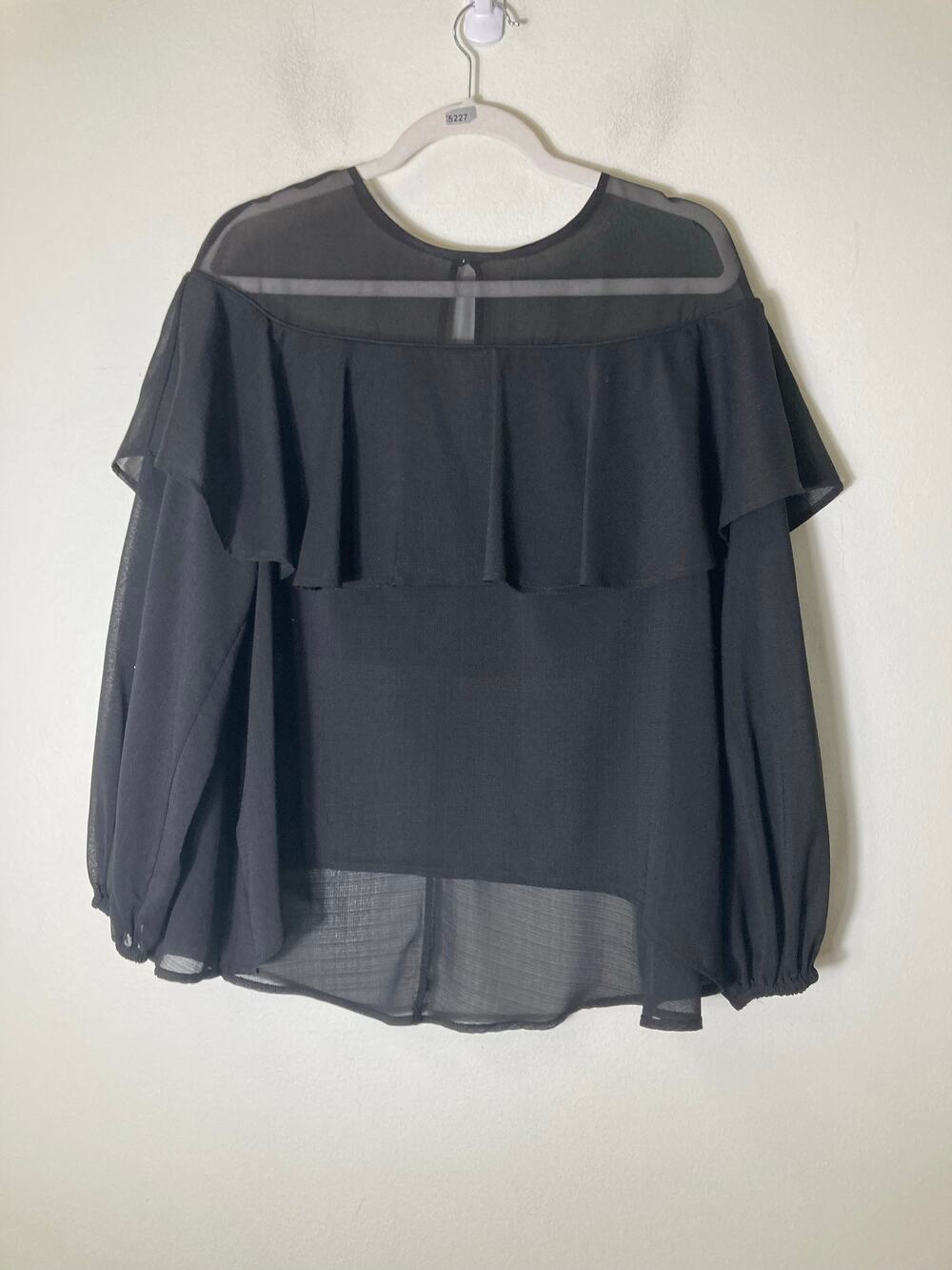 Finders Black Ruffle Top Sz S
